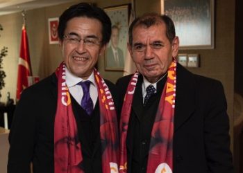 Lider Dursun Aydın Özbek ile Japonya İstanbul Başkonsolosu Kenichi Kasahara bir ortaya geldi